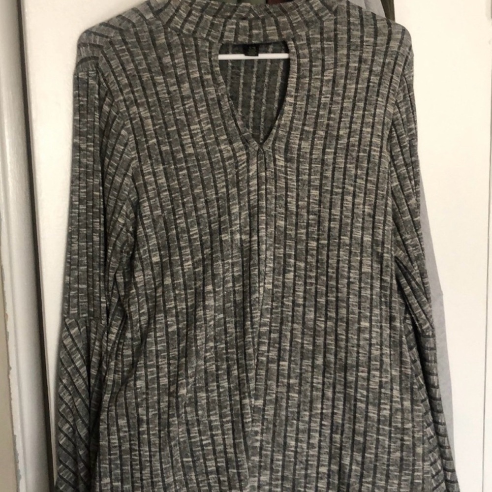 Gray Ribbed Women's Top